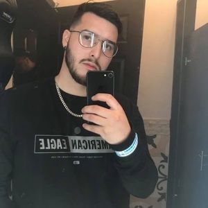 Meet your Posher, Brandon